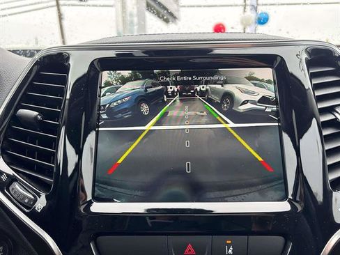 Certified 2022 Jeep Cherokee Limited w/ Elite Package image 25