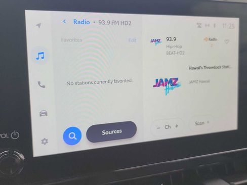 Used 2023 Toyota Corolla LE image 17