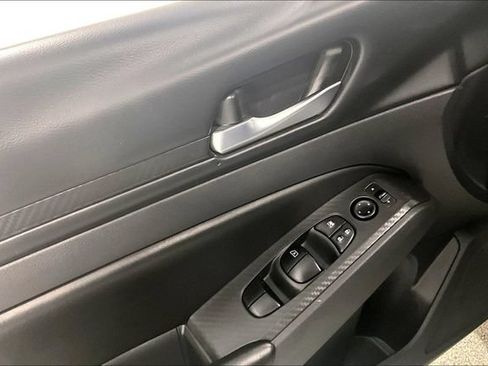 Used 2022 Nissan Altima 2.5 AWD/4WD image 41
