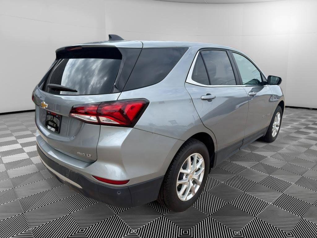 Used 2024 Chevrolet Equinox LT AWD/4WD image 3