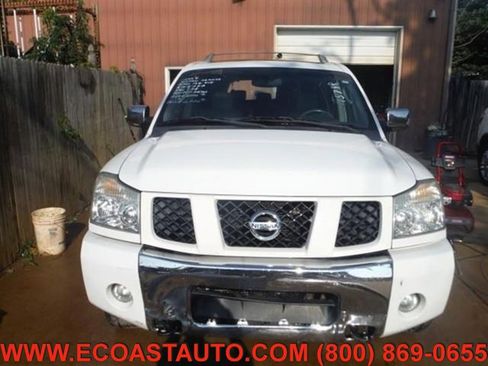 Used 2004 Nissan Armada SE Off-Road w/ (SR1) Sunroof Pkg (SE OR) image 5