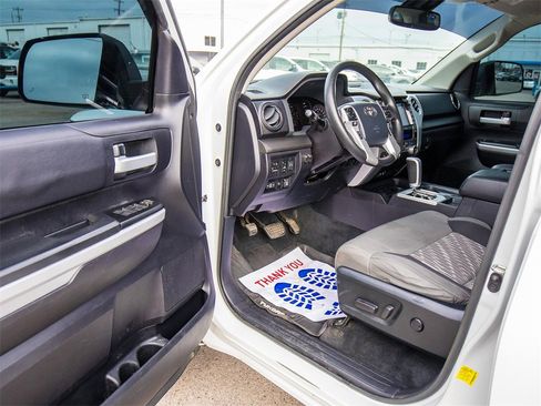 Used 2020 Toyota Tundra SR5 w/ TRD Off-Road Package image 21
