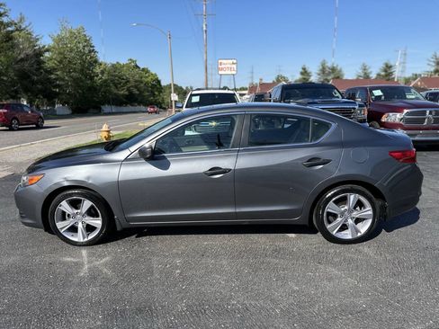 Used 2014 Acura ILX w/ Premium Package FWD image 4