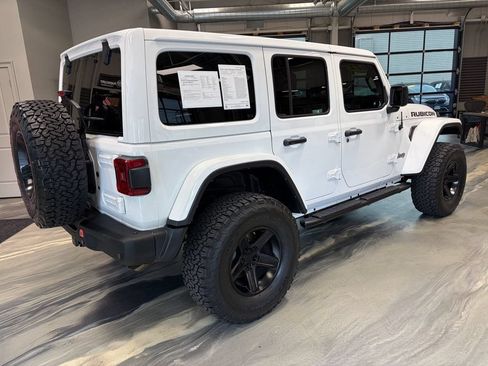 Used 2022 Jeep Wrangler Unlimited Rubicon w/ Trailer Tow Package AWD/4WD image 35