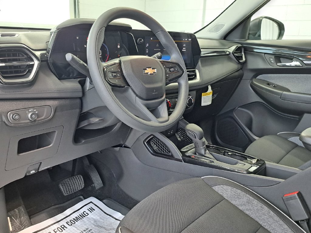 New 2026 Chevrolet TrailBlazer LS w/ LS Convenience Package FWD image 7