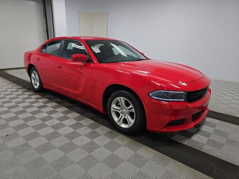 Used 2022 Dodge Charger SXT RWD image 3