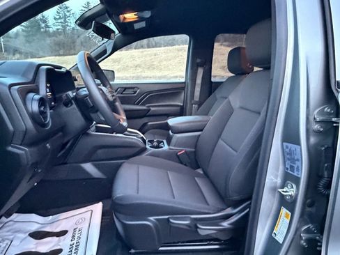 Used 2026 Chevrolet Colorado Trail Boss image 13