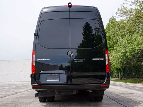 Used 2021 Mercedes-Benz Sprinter 3500 image 11
