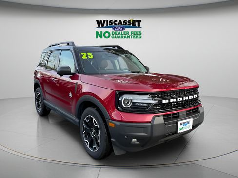 Certified 2025 Ford Bronco Sport Outer Banks w/ Outer Banks Tech Package+ AWD/4WD image 1