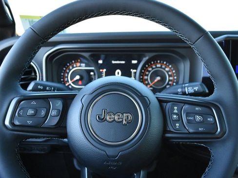 New 2026 Jeep Gladiator Rubicon AWD/4WD image 16