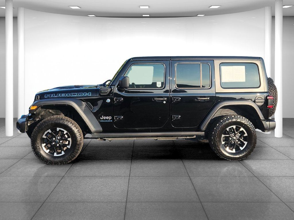 Used 2024 Jeep Wrangler Unlimited Rubicon 4xe AWD/4WD image 4