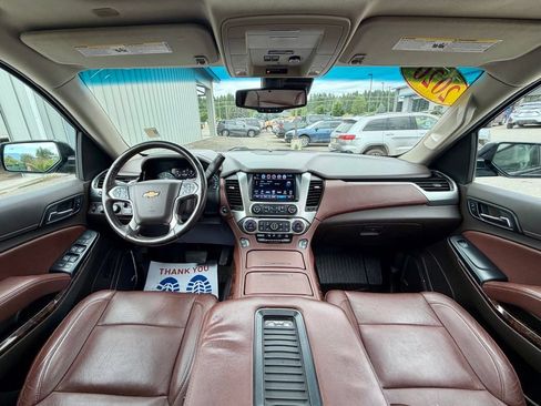 Used 2020 Chevrolet Suburban Premier AWD/4WD image 30