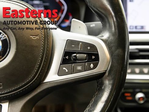 Used 2022 BMW 330i xDrive Sedan w/ M Sport Package image 16