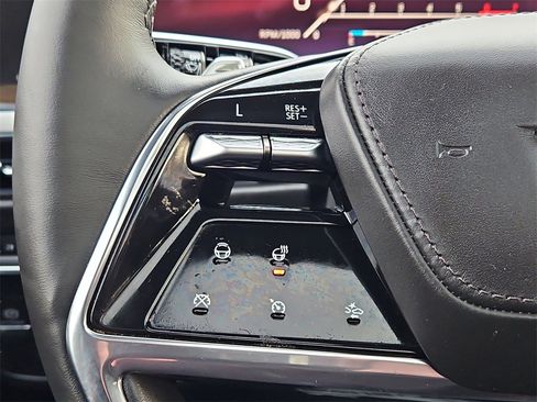 Used 2025 Cadillac Escalade Sport Platinum w/ LPO, Floor Liner Package image 32