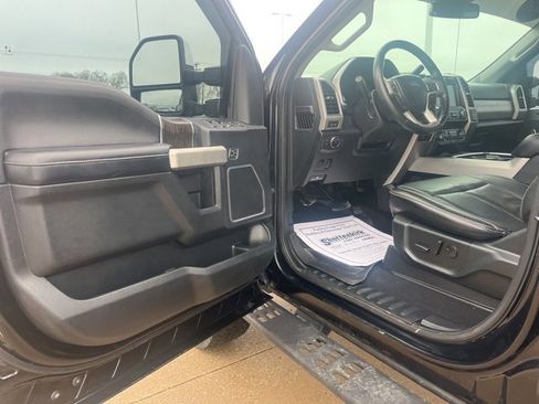 Used 2020 Ford F250 Lariat w/ Tremor Off-Road Package image 12