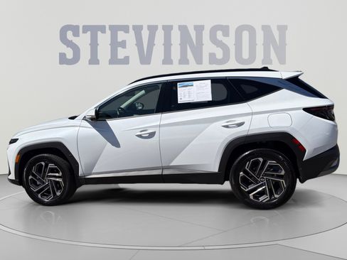 Used 2026 Hyundai Tucson Limited AWD/4WD image 2