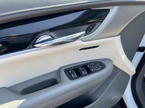 Used 2024 Cadillac XT6 Premium Luxury w/ LPO, Floor Liner Package AWD/4WD image 10