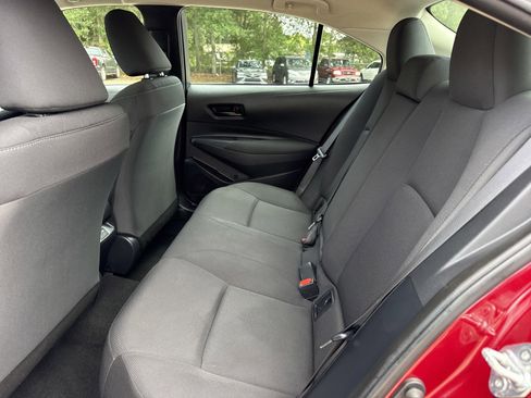 Used 2024 Toyota Corolla LE FWD image 13