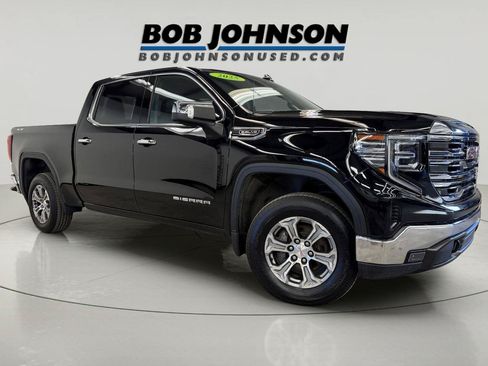 Certified 2025 GMC Sierra 1500 SLT AWD/4WD image 6