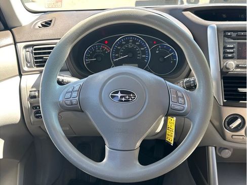 Used 2010 Subaru Forester 2.5X Premium image 16