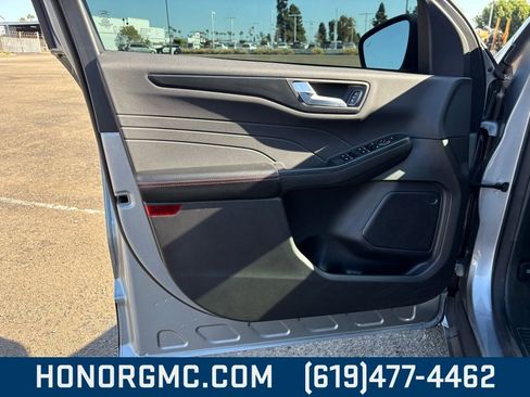 Used 2024 Ford Escape ST-Line image 14