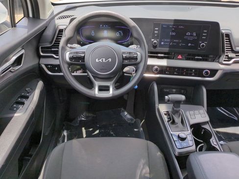 Used 2025 Kia Sportage LX FWD image 16