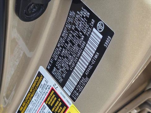 Used 2010 Toyota Camry LE FWD image 22