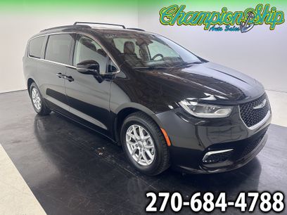 Used 2022 Chrysler Pacifica Touring-L