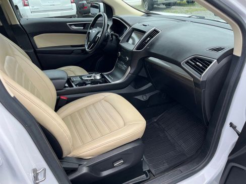 Used 2019 Ford Edge SEL w/ Equipment Group 201A AWD/4WD image 20