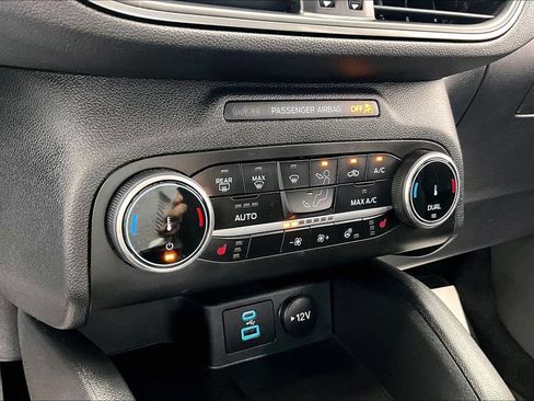 Certified 2023 Ford Escape Active AWD/4WD image 31
