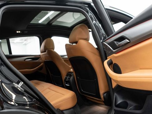 Used 2025 BMW X4 xDrive30i image 13