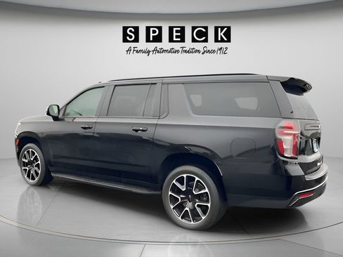 Used 2024 Chevrolet Suburban RST w/ Luxury Package AWD/4WD image 3