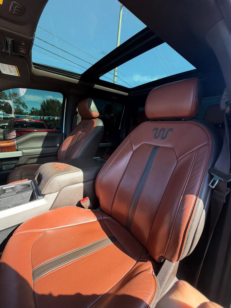 Used 2019 Ford F350 King Ranch w/ King Ranch Ultimate Package AWD/4WD image 17