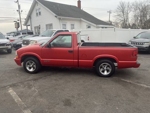 Used 2000 Chevrolet S10 Pickup LS w/ Preferred Equipment Group image 5