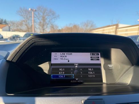 Used 2013 Honda Odyssey Touring Elite image 16