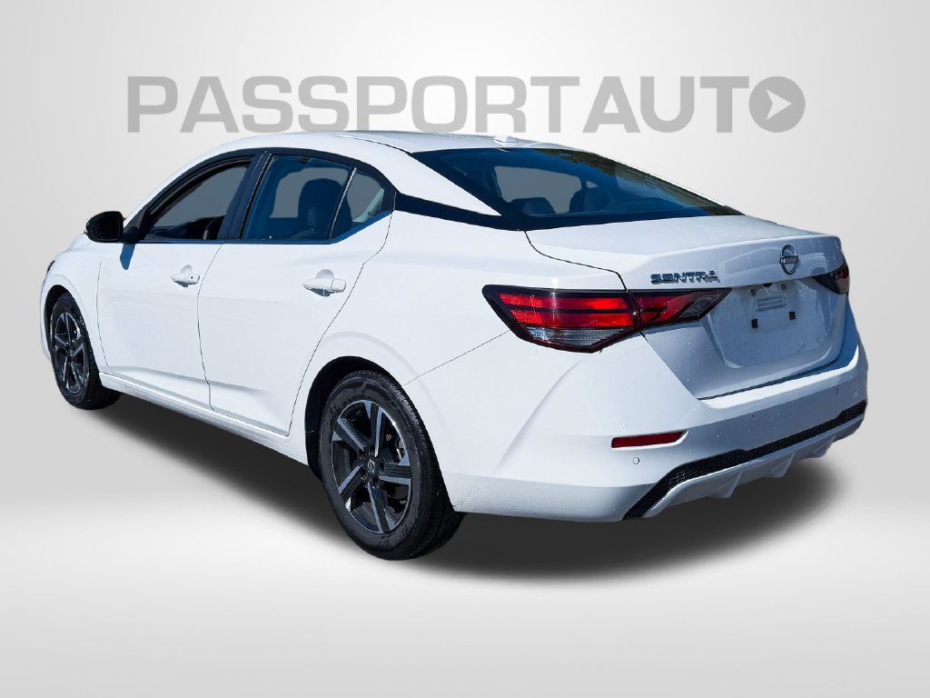Used 2025 Nissan Sentra SV FWD image 3