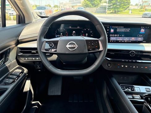 Certified 2025 Nissan Murano SL AWD/4WD image 13
