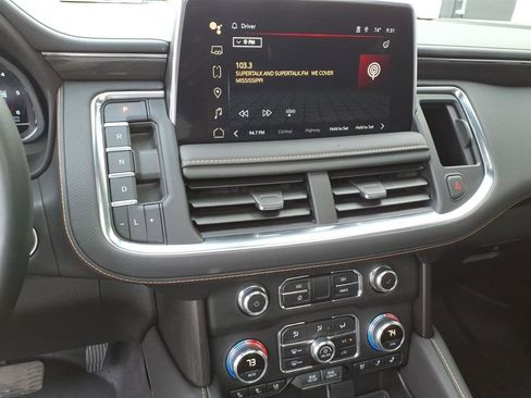 Used 2024 GMC Yukon AT4 w/ AT4 Premium Package image 10