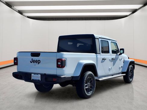 New 2026 Jeep Gladiator Sport AWD/4WD image 6