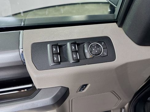 Used 2016 Ford F150 XLT w/ XTR Package image 17