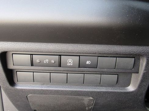 New 2026 Mitsubishi Outlander ES FWD image 28