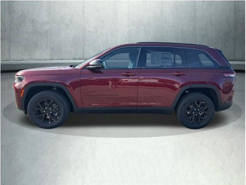 New 2026 Jeep Grand Cherokee Altitude AWD/4WD image 2
