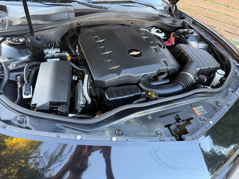 Used 2013 Chevrolet Camaro LS RWD image 22