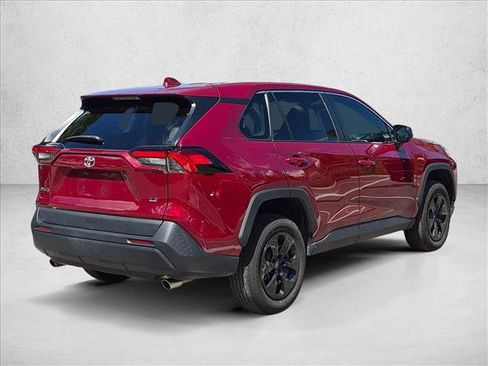 Used 2024 Toyota RAV4 LE FWD image 5