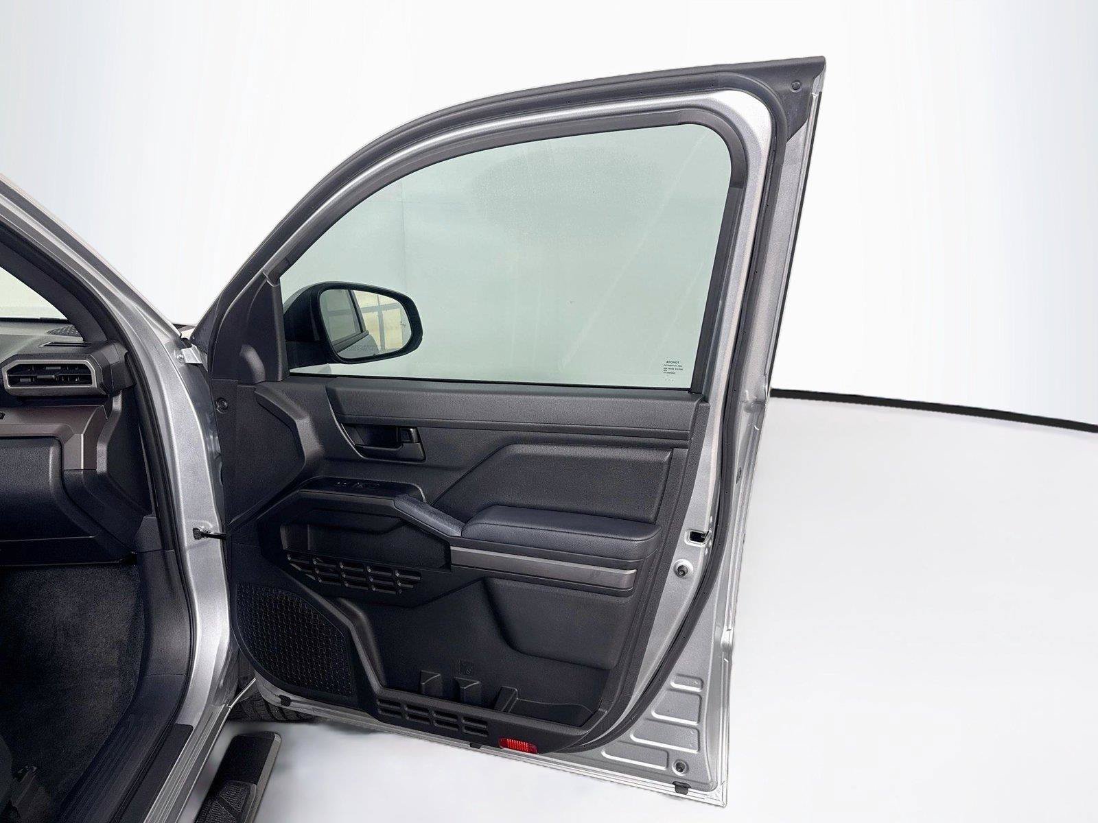 Used 2024 Toyota Tacoma SR5 RWD image 30