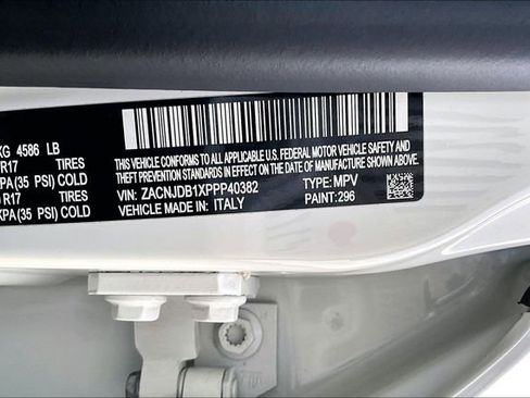 Used 2023 Jeep Renegade Latitude AWD/4WD image 34
