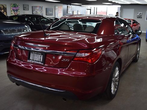 Used 2013 Chrysler 200 Limited image 5