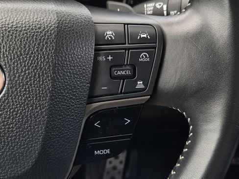 Used 2025 Toyota Camry SE FWD image 23
