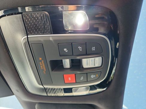 Used 2025 Hyundai Palisade AWD image 28