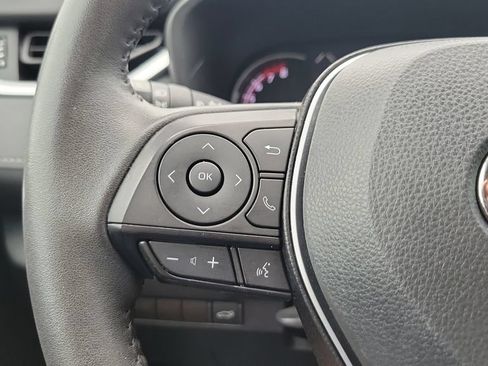 Used 2023 Toyota RAV4 XLE Premium FWD image 21